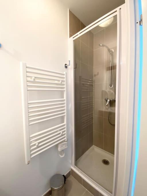 Les Planches , Bel Appartement En Bord De Mer Benodet Exterior photo