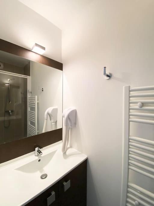 Les Planches , Bel Appartement En Bord De Mer Benodet Exterior photo
